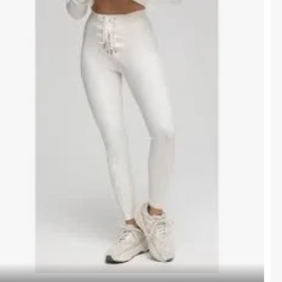 NWT Good American Bombshell Leggings in Ivory with Lace Up Fly in 6 (3X) - Picture 3 of 10